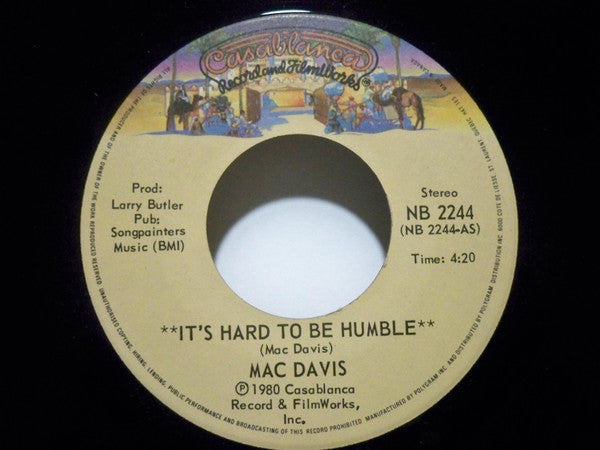 Mac Davis : It's Hard To Be Humble (7", Single)