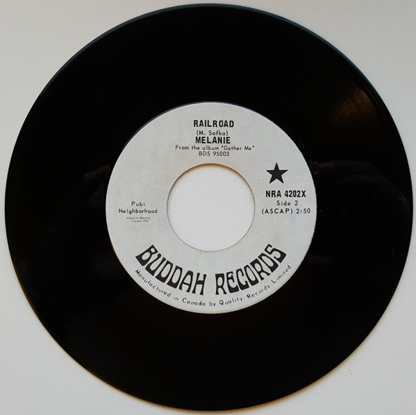 Melanie (2) : Ring The Living Bell / Railroad (7", Single)