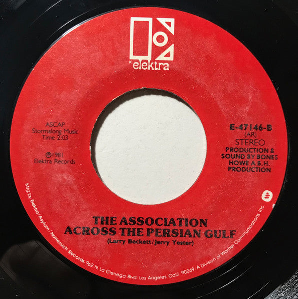 The Association (2) : Small Town Lovers (7", Single)