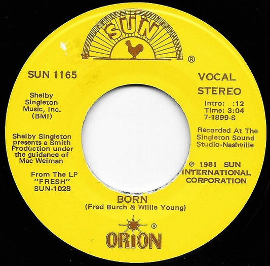 Orion (23) : Born (7", Single, Bla)