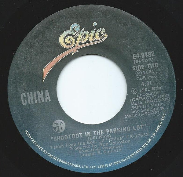 China (32) : Little Dancer / Shootout In The Parking Lot (7", Single)