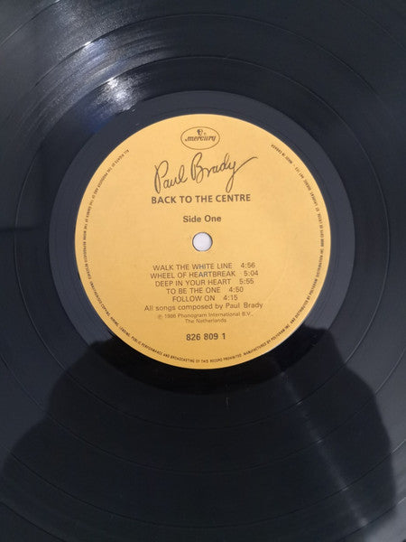 Paul Brady : Back To The Centre (LP, Album)
