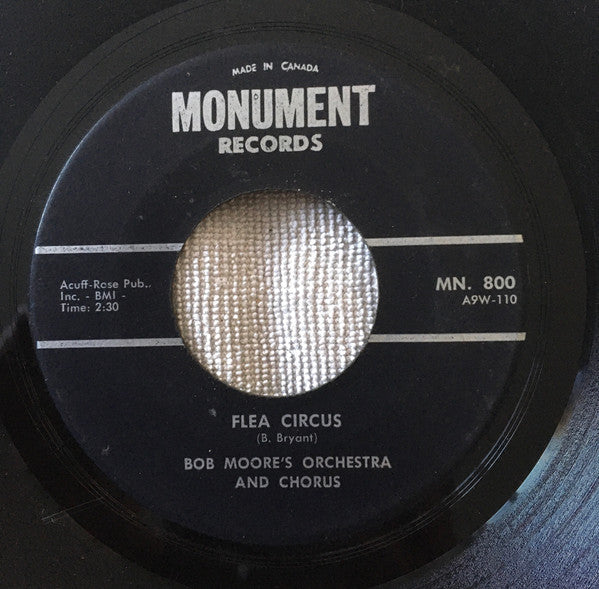 Bob Moore And His Orchestra And Chorus : Flea Circus (7", Single)