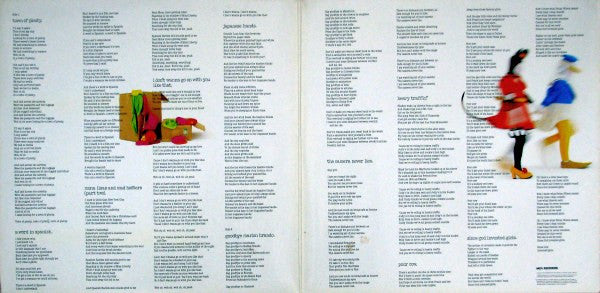 Elton John : Reg Strikes Back (LP, Album, Gat)
