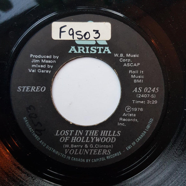 Volunteers (2) : Queen Of The Night (7", Single)