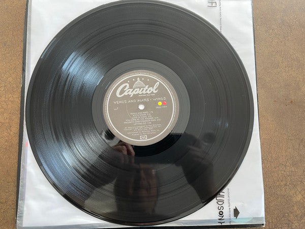 Wings (2) : Venus And Mars (LP, Album)