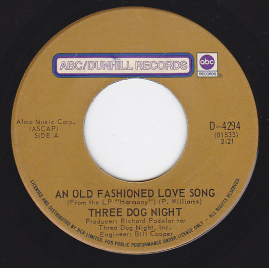 Three Dog Night : An Old Fashioned Love Song (7", Single)