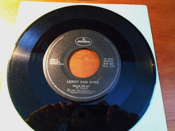 Big Bopper / Leroy Van Dyke : Chantilly Lace / Walk On By (7", RE)