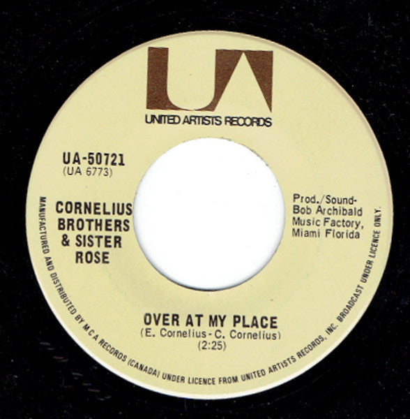 Cornelius Brothers & Sister Rose : Treat Her Like A Lady (7", Single)