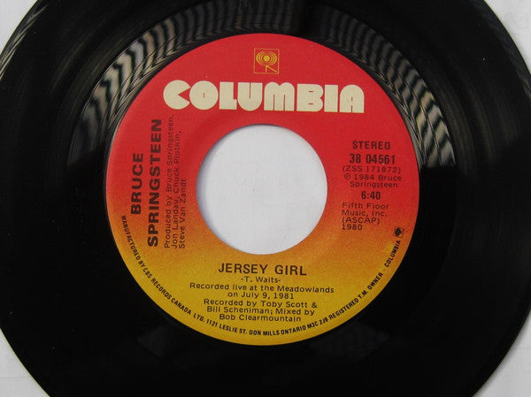 Bruce Springsteen : Cover Me / Jersey Girl (7", Single)