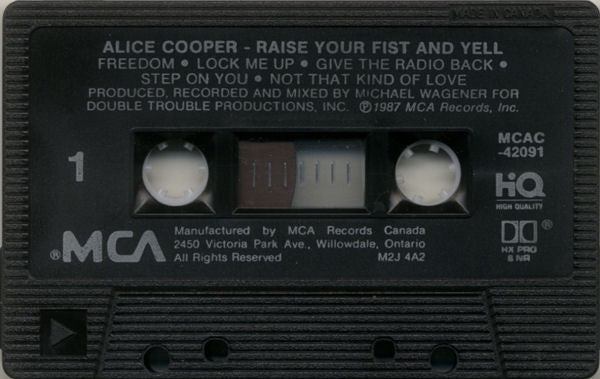 Alice Cooper (2) : Raise Your Fist And Yell (Cass, Album)