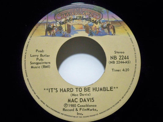 Mac Davis : It's Hard To Be Humble (7", Single)