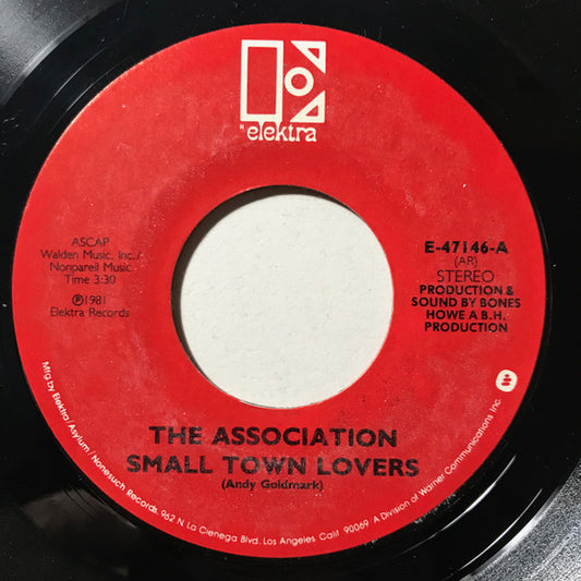The Association (2) : Small Town Lovers (7", Single)