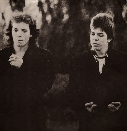 Border (6) : Black And White / All In All (7", Single)