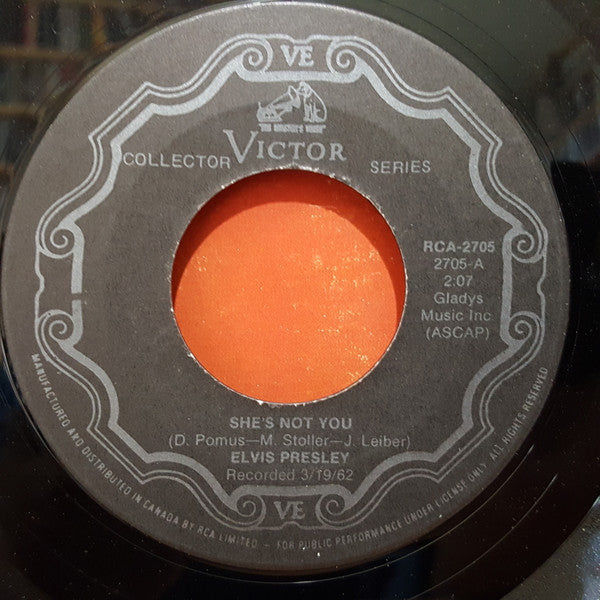 Elvis* : She's Not You / Just Tell Her Jim Said Hello (7", Single, RE)