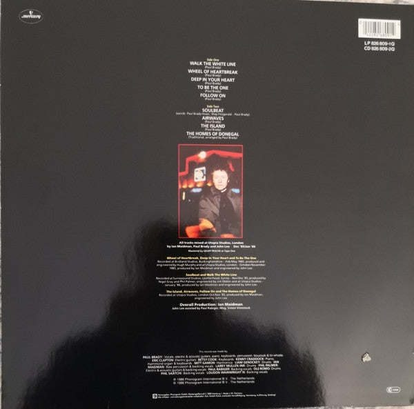 Paul Brady : Back To The Centre (LP, Album)