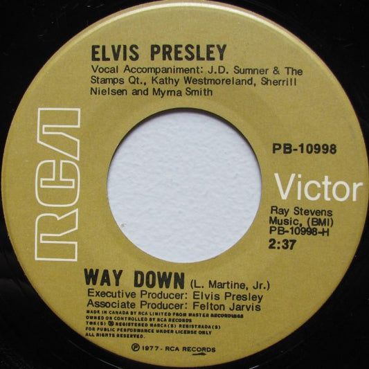 Elvis Presley : Way Down (7", Single)