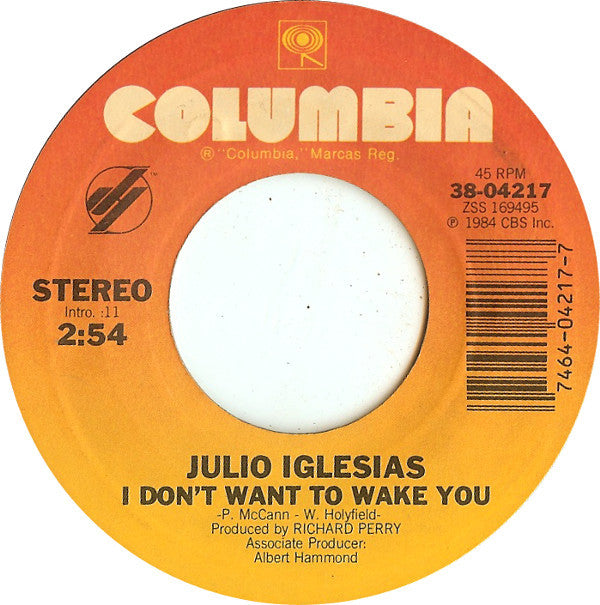 Julio Iglesias & Willie Nelson : To All The Girls I've Loved Before (7", Single, Styrene, Pit)