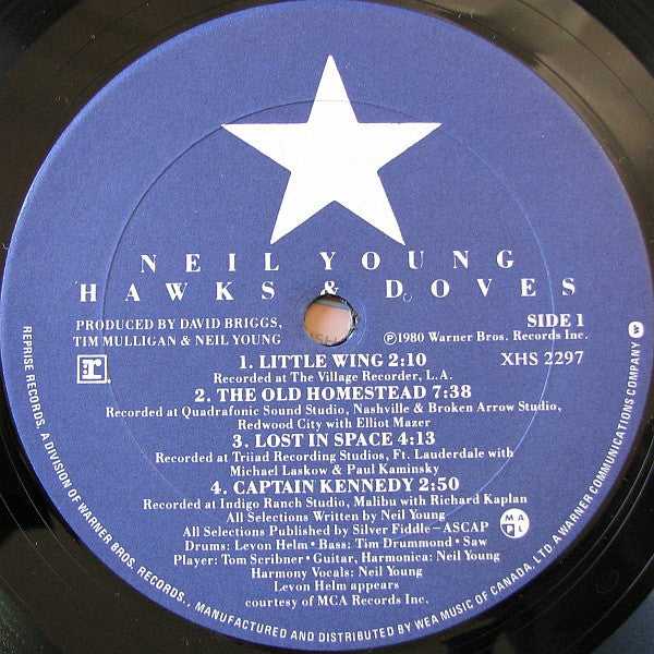 Neil Young : Hawks & Doves (LP, Album)