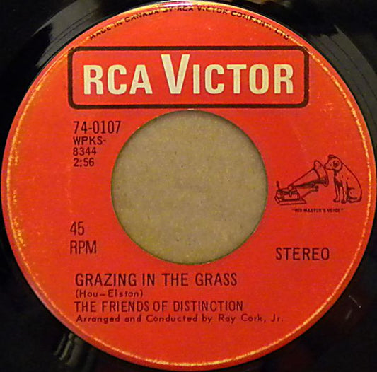 The Friends Of Distinction : Grazing In The Grass (7", Single)
