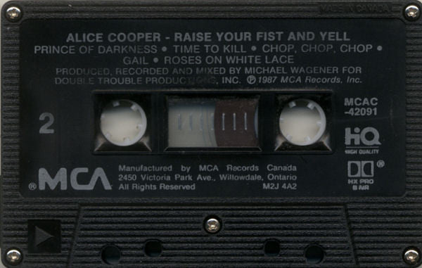 Alice Cooper (2) : Raise Your Fist And Yell (Cass, Album)