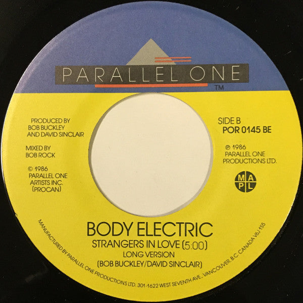 Body Electric (3) : Strangers In Love (7", Single)