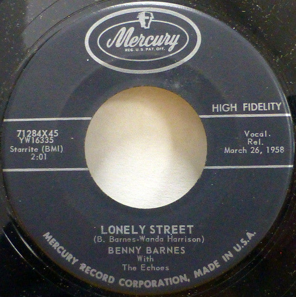Benny Barnes With The Echoes (21) : Moon Over My Shoulder / Lonely Street (7")