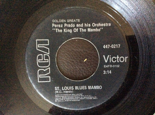 Perez Prado And His Orchestra : Cherry Pink And Apple Blossom White / St. Louis Blues Mambo (7", Single)