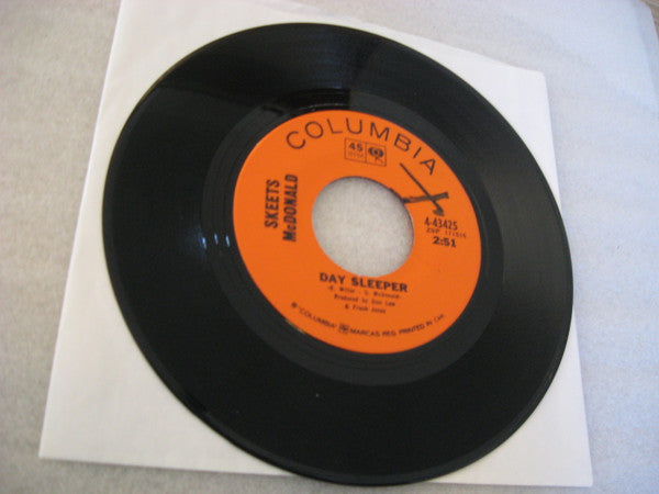 Skeets McDonald : Big Chief Buffalo Nickel (Desert Blues) / Day Sleeper (7", Single)