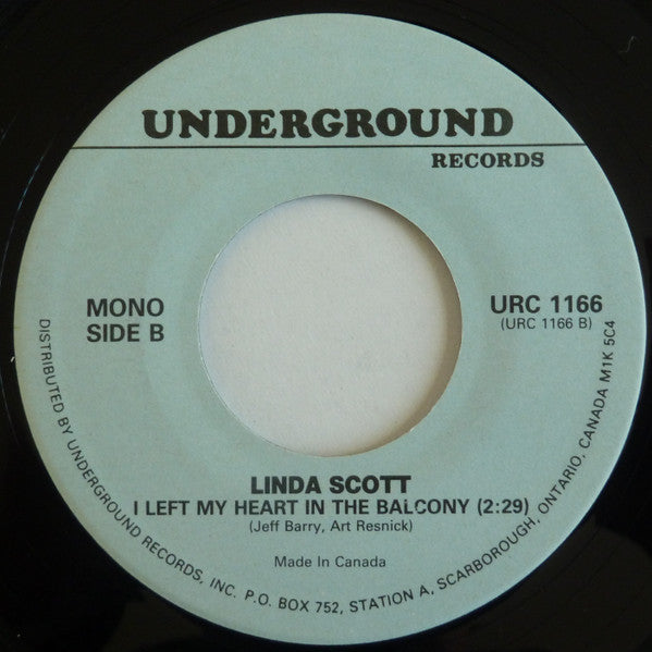 The Flying Machine / Linda Scott : Smile A Little Smile For Me / I Left My Heart In The Balcony (7", RE)