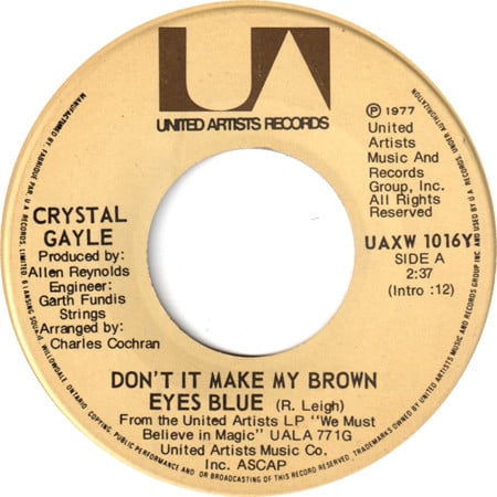 Crystal Gayle : Don't It Make My Brown Eyes Blue (7", Single)